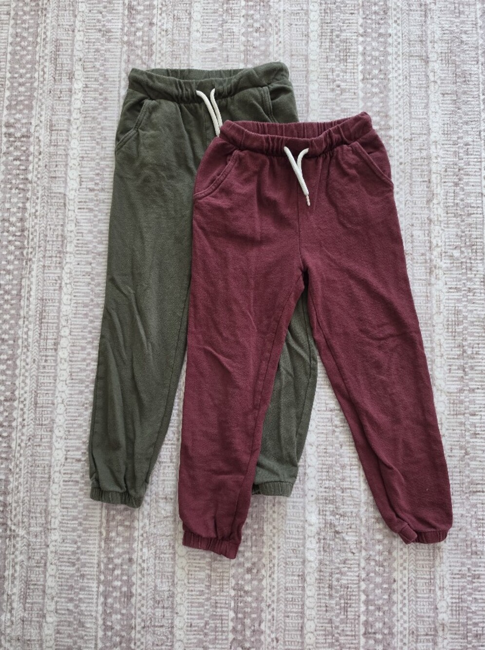 Old Navy Kids Jogger Olive Green & Maroon Sweatpants Bundle - Size 5T